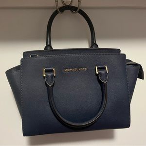 Michael Kors Selma Medium Satchel
